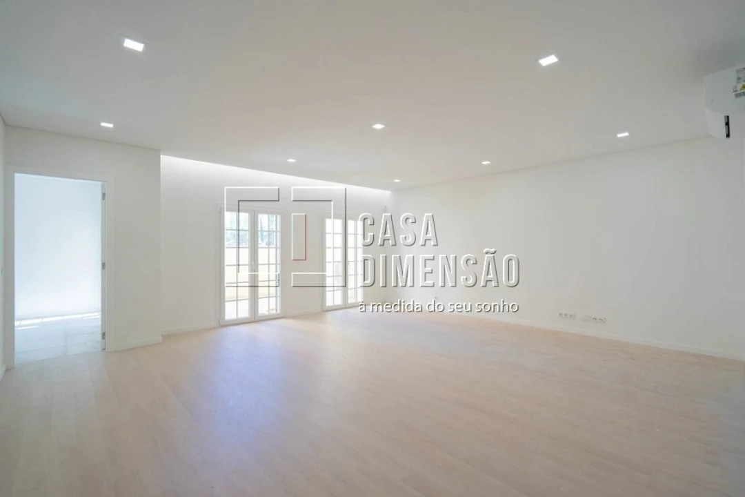 Apartamento T3 para Venda em Águas Livres Foto 3