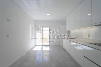 Apartamento T3 para Venda em Águas Livres