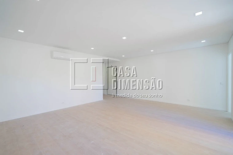 Apartamento T3 para Venda em Águas Livres Foto 10