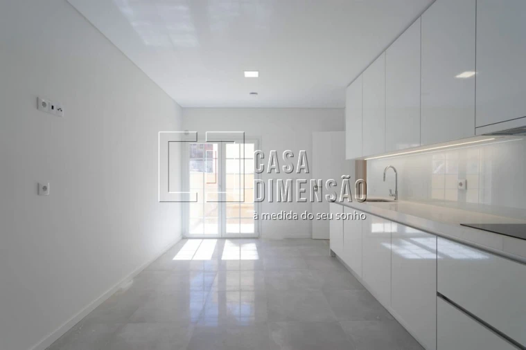 Apartamento T3 para Venda em Águas Livres Foto 22