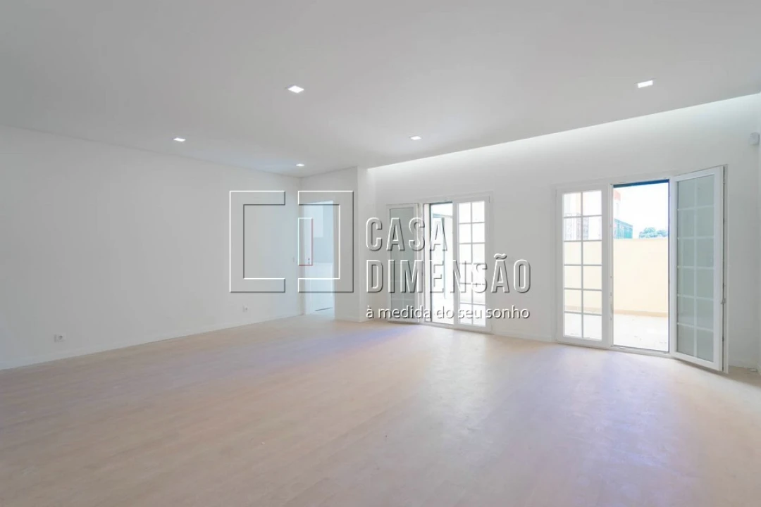 Apartamento T3 para Venda em Águas Livres Foto 1