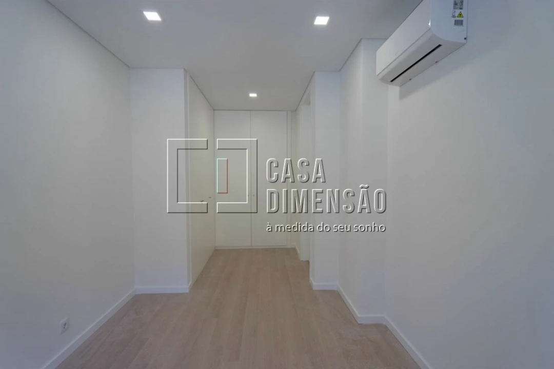 Apartamento T3 para Venda em Águas Livres Foto 30