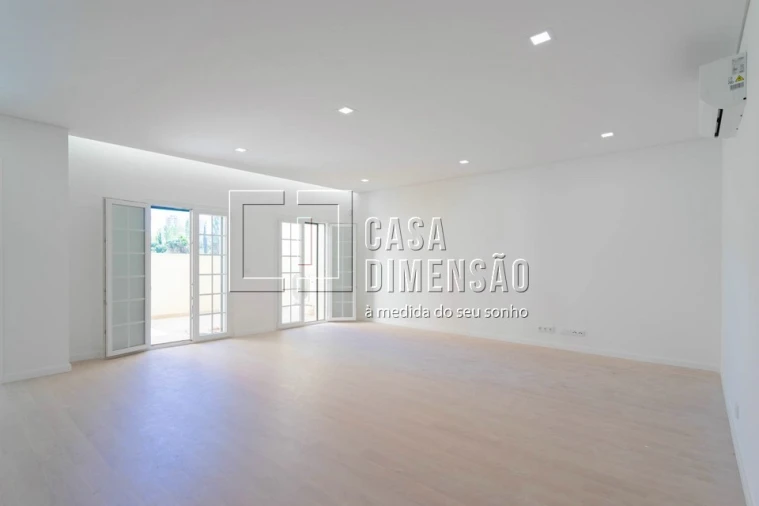 Apartamento T3 para Venda em Águas Livres Foto 4