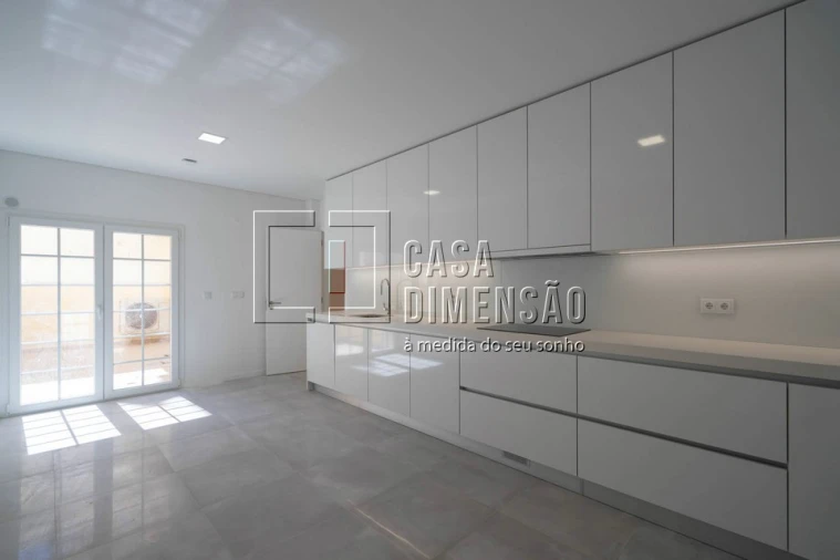 Apartamento T3 para Venda em Águas Livres Foto 20