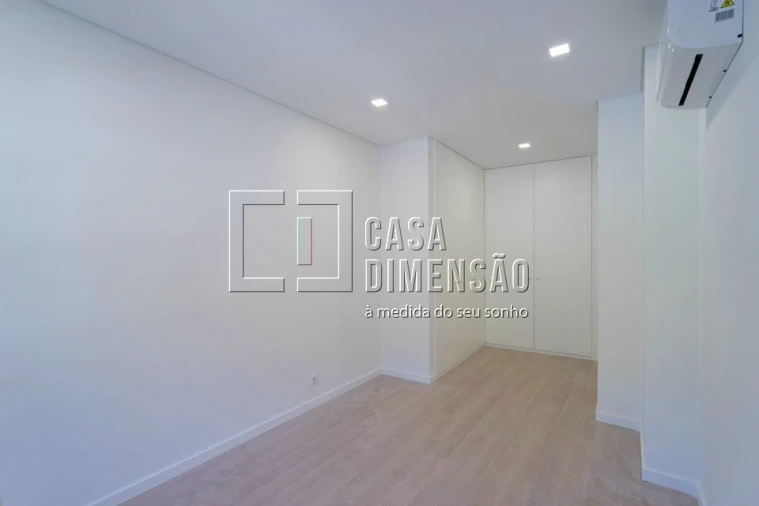 Apartamento T3 para Venda em Águas Livres Foto 31