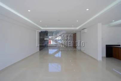 Moradia T4 para Venda em Corroios