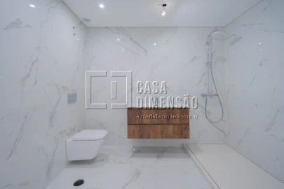 Moradia T4 para Venda em Corroios