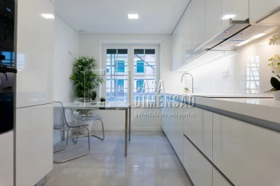 Apartamento T4 para Venda em Águas Livres