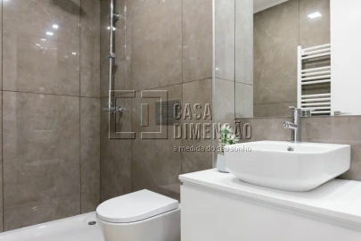 Apartamento T4 para Venda em Águas Livres