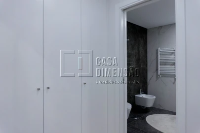 Apartamento T4 para Venda em Águas Livres