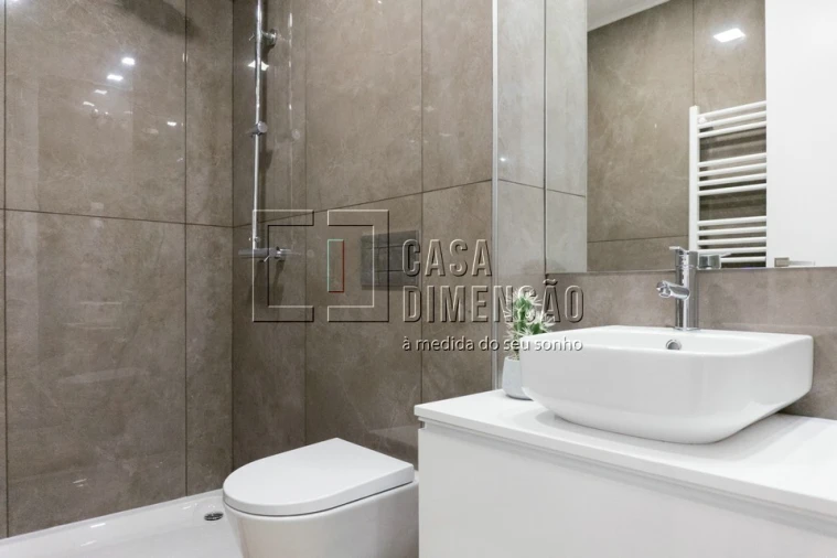 Apartamento T3 para Venda em Águas Livres Foto 32