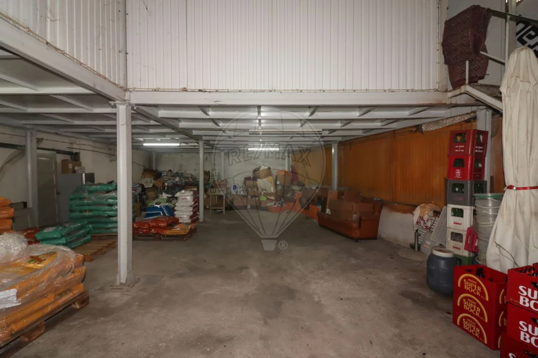 Prédio para Venda em Arruda dos Vinhos Foto 25