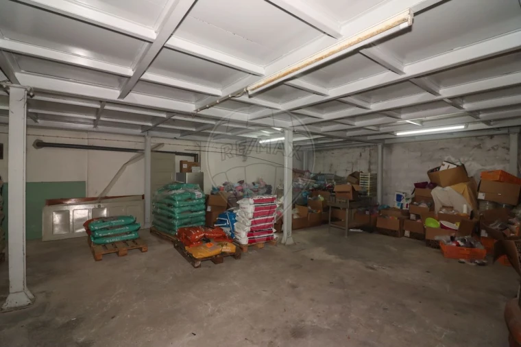 Prédio para Venda em Arruda dos Vinhos Foto 26