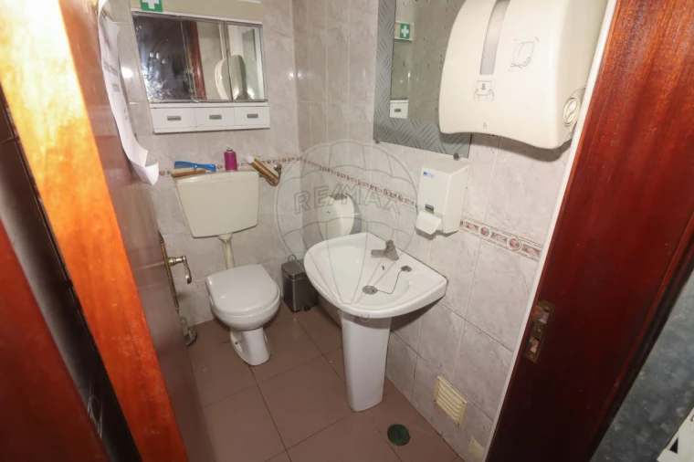 Prédio para Venda em Arruda dos Vinhos Foto 10