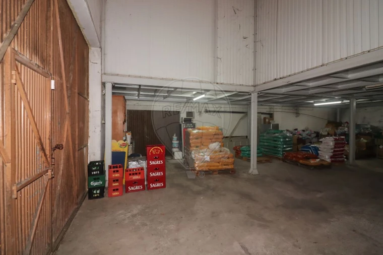 Prédio para Venda em Arruda dos Vinhos Foto 24