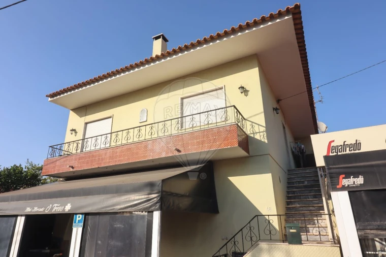 Prédio para Venda em Arruda dos Vinhos Foto 2