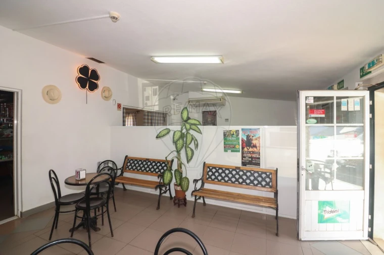 Prédio para Venda em Arruda dos Vinhos Foto 6