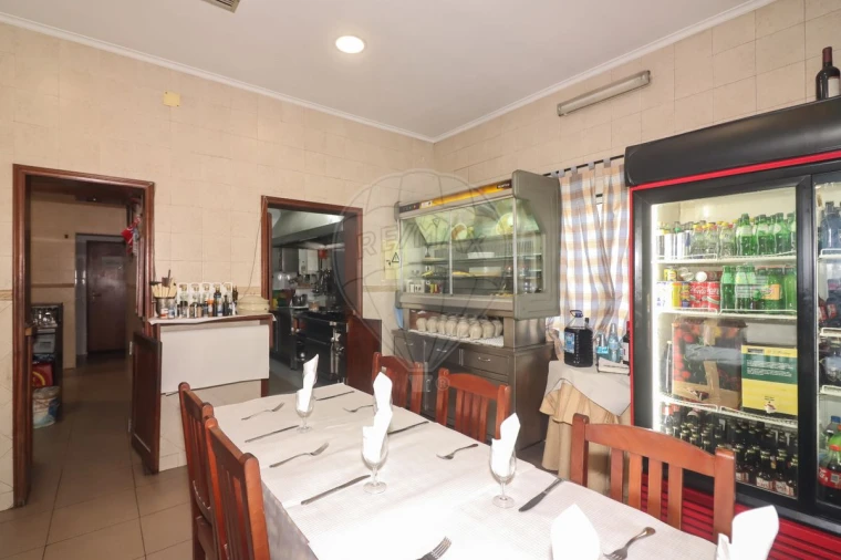 Prédio para Venda em Arruda dos Vinhos Foto 17