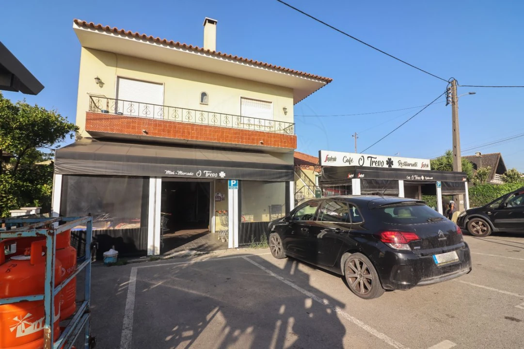 Prédio para Venda em Arruda dos Vinhos Foto 43