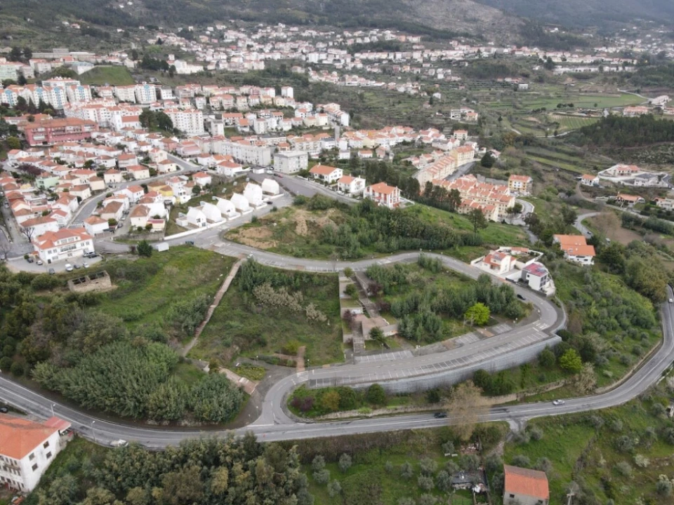 Terreno para Venda em Covilhã e Canhoso Foto 1