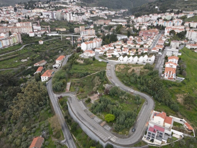 Terreno para Venda em Covilhã e Canhoso Foto 3