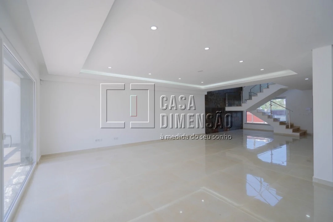 Moradia T4 para Venda em Corroios Foto 10