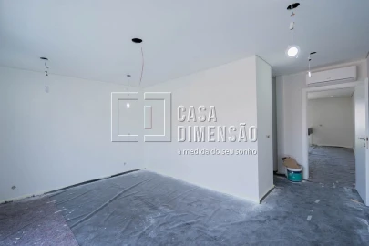 Moradia T4 para Venda em Corroios