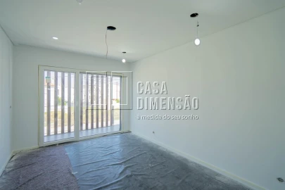 Moradia T4 para Venda em Corroios