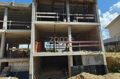 Moradia T3 para Venda em Mafamude e Vilar do Paraíso