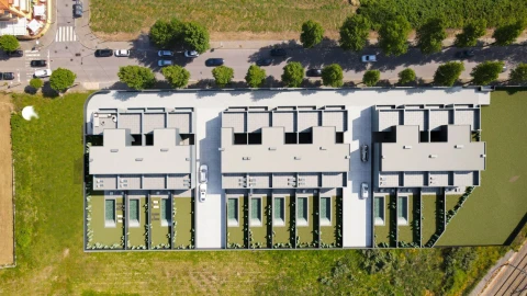 Moradia T3 para Venda em Arcozelo