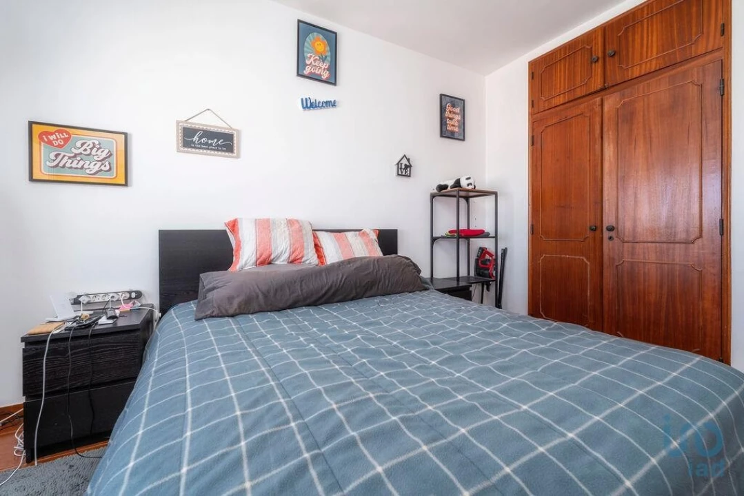 Apartamento T1 para Venda em Quarteira Foto 11