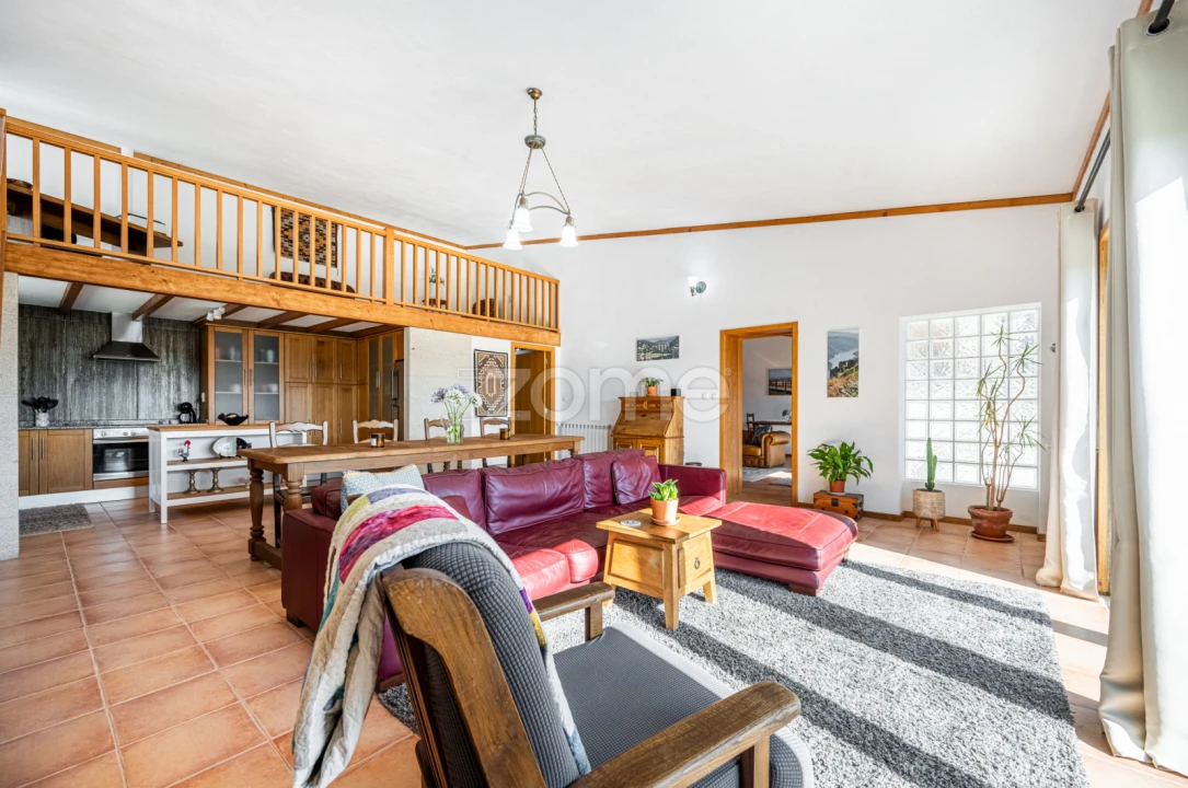 Quinta T3 para Venda em Oliveira do Douro Foto 8