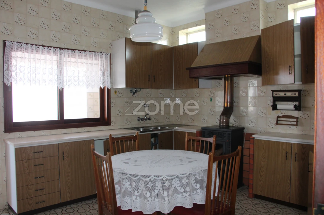 Moradia T4 para Venda em Lavos Foto 15