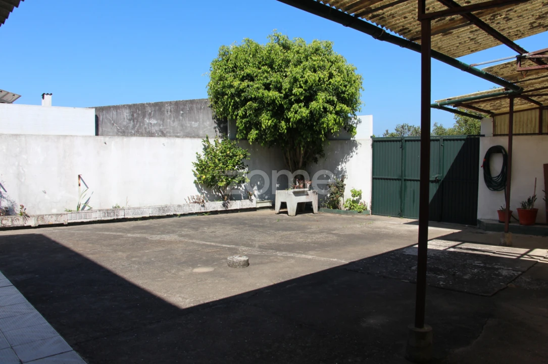 Moradia T4 para Venda em Lavos Foto 1