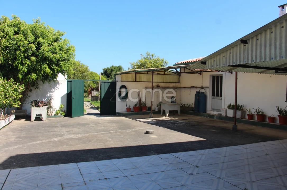 Moradia T4 para Venda em Lavos Foto 26