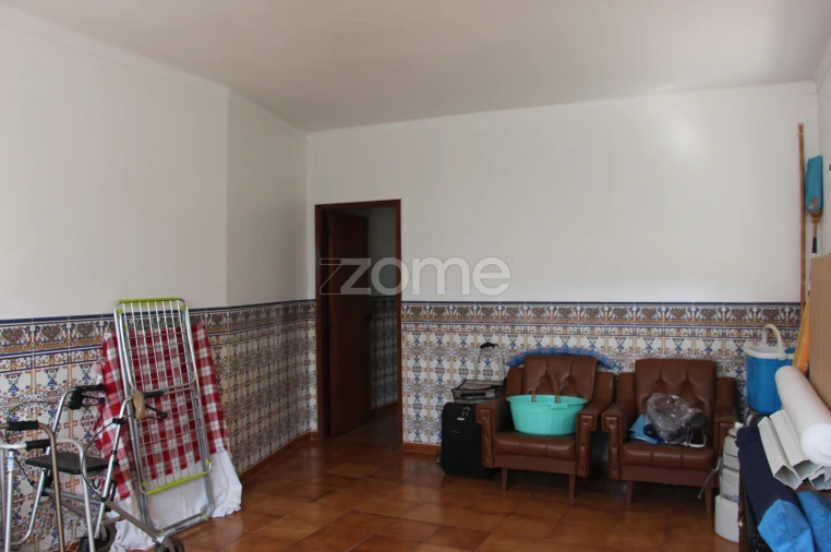 Moradia T4 para Venda em Lavos Foto 7