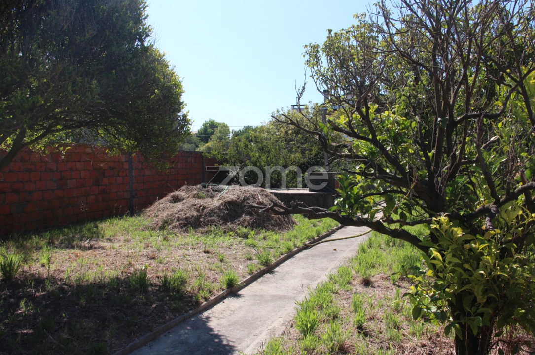 Moradia T4 para Venda em Lavos Foto 36