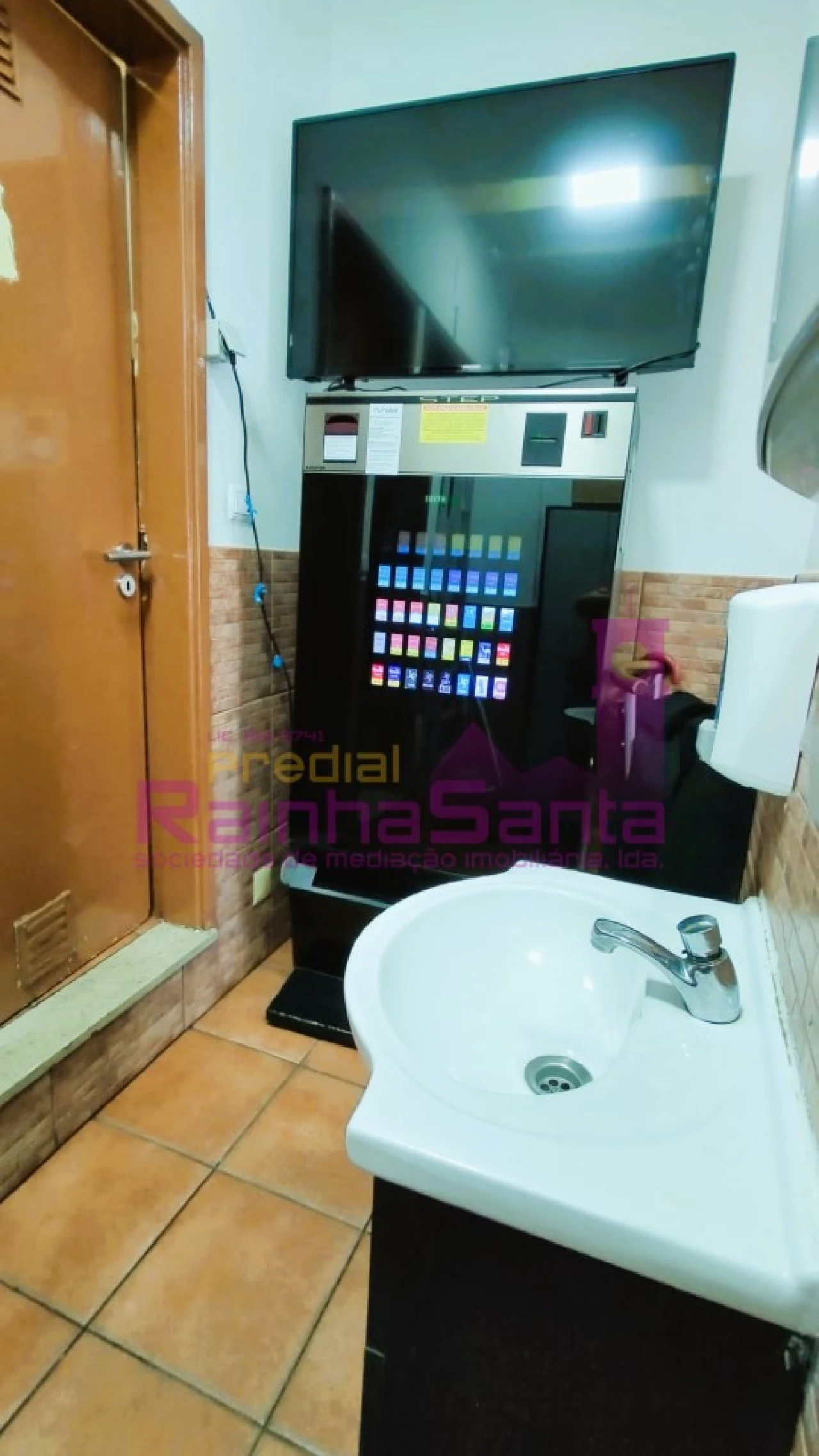 Negócio para Venda em Santo Antonio dos Olivais Foto 3