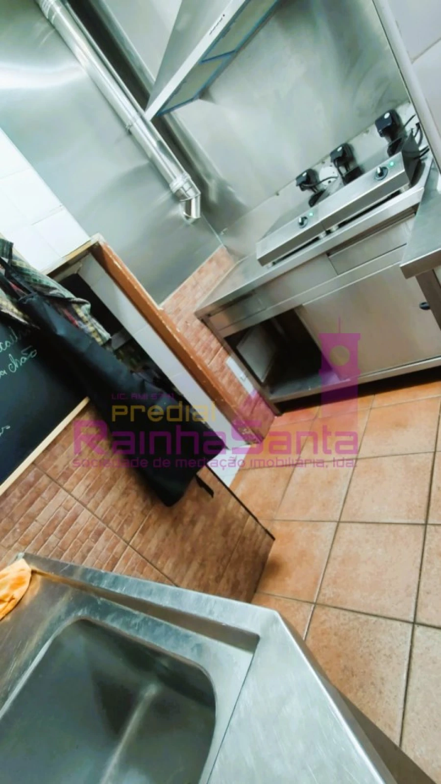 Negócio para Venda em Santo Antonio dos Olivais Foto 9