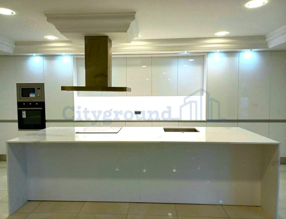 Moradia T7 para Venda em Bidoeira de Cima Foto 3