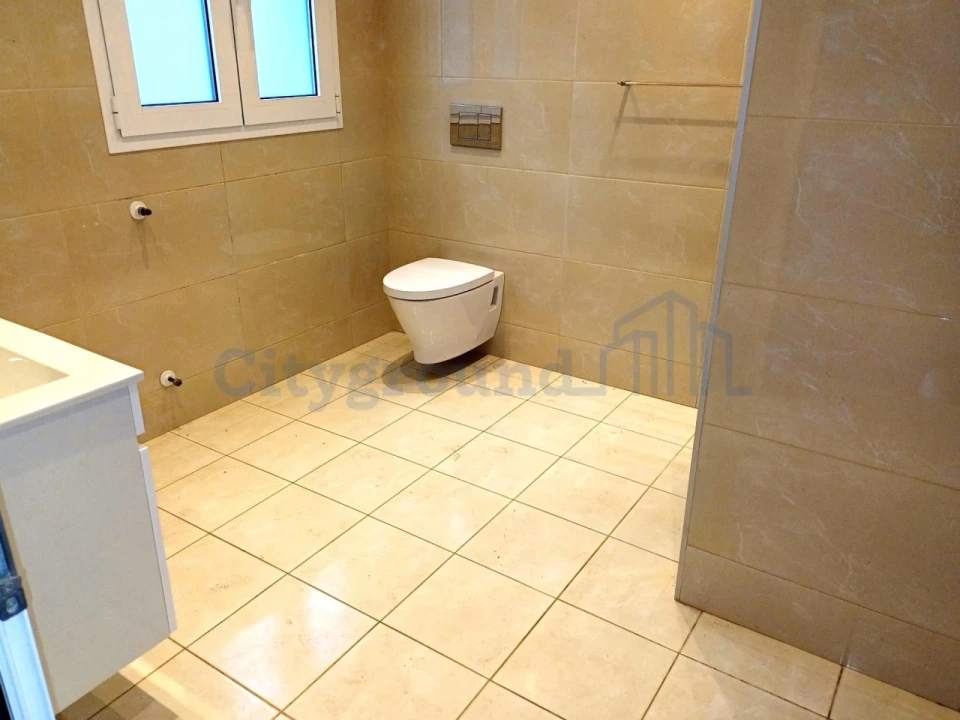 Moradia T7 para Venda em Bidoeira de Cima Foto 26