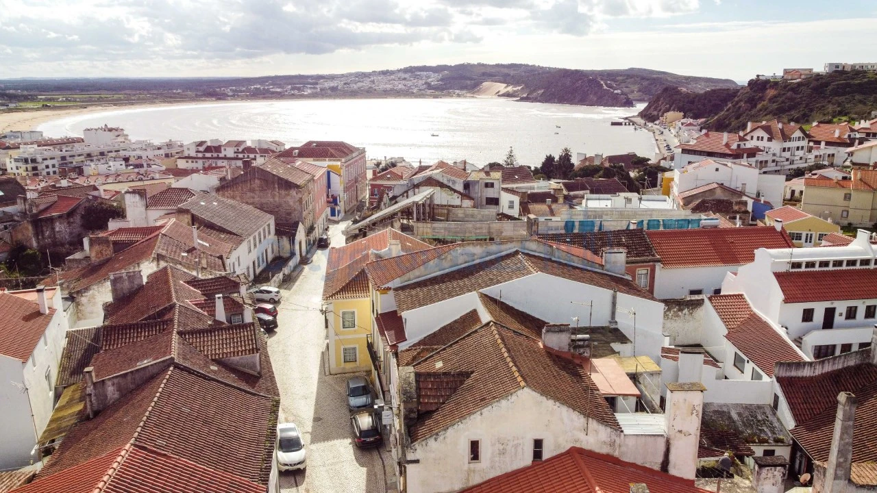 Prédio para Venda em São Martinho do Porto Foto 23