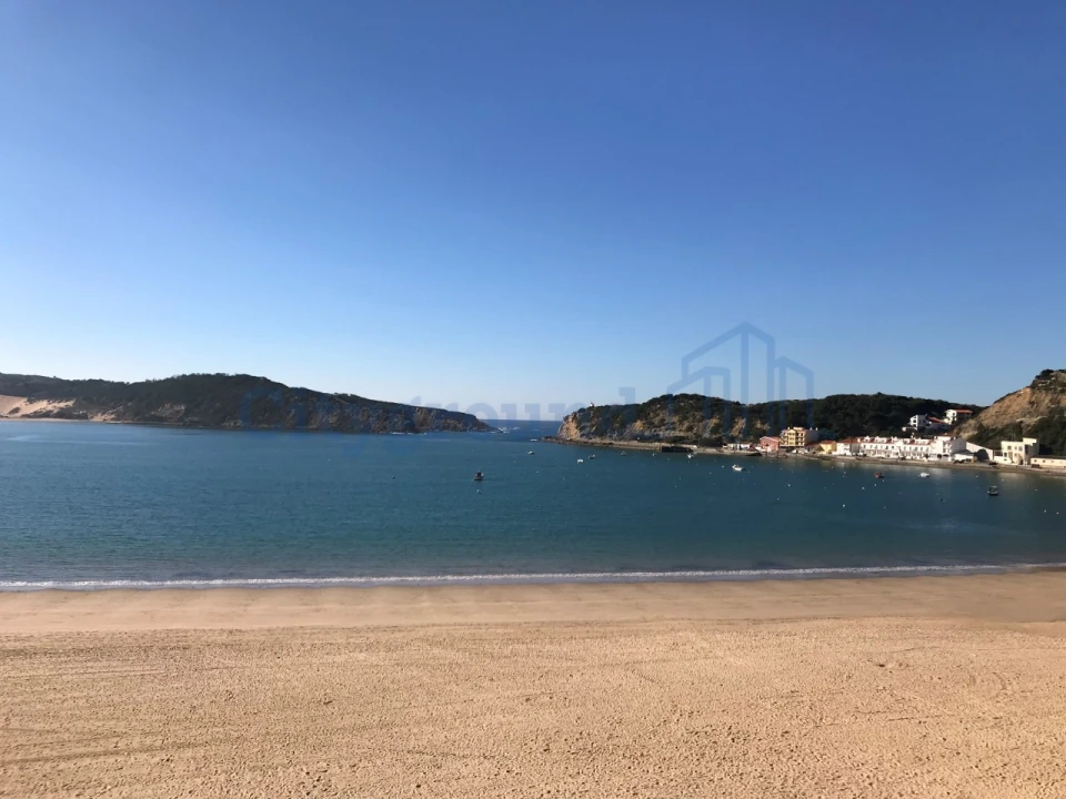 Prédio para Venda em São Martinho do Porto Foto 28