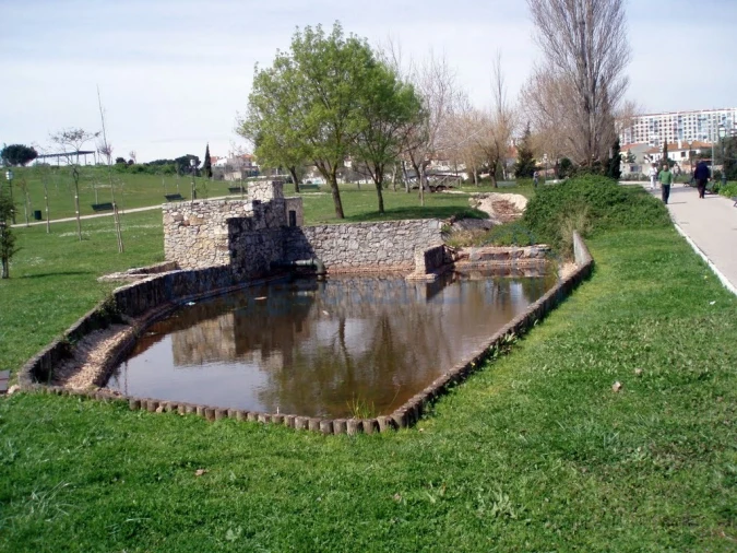 Terreno para Venda em Queluz e Belas