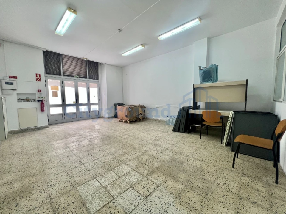 Loja para Venda em Arroios Foto 1