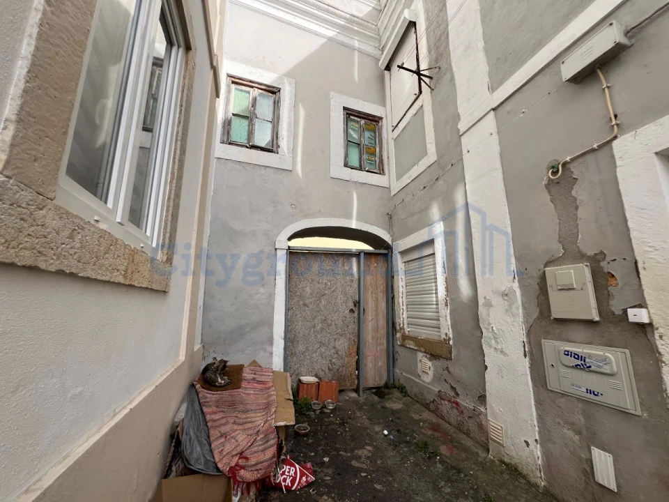 Prédio para Venda em Beato Foto 8