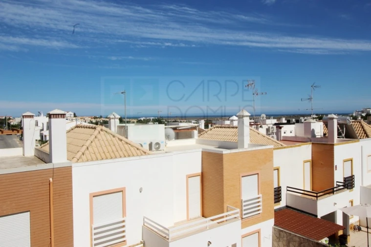 Moradia T2 para Venda em Tavira (Santa Maria e Santiago) Foto 4