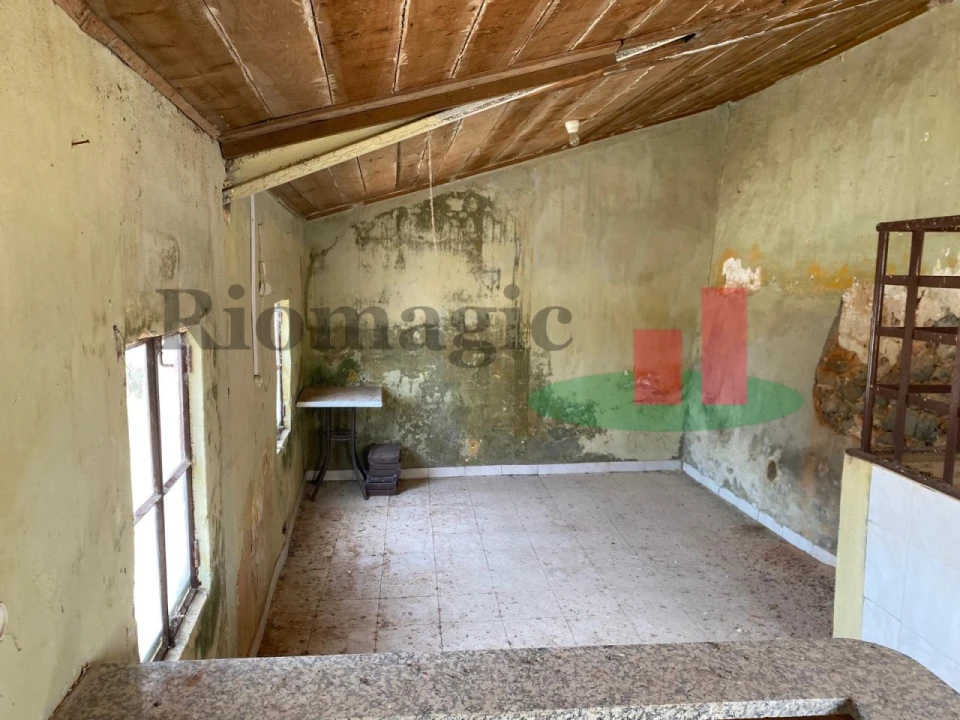 Moradia T2 para Venda em Alcanede Foto 17