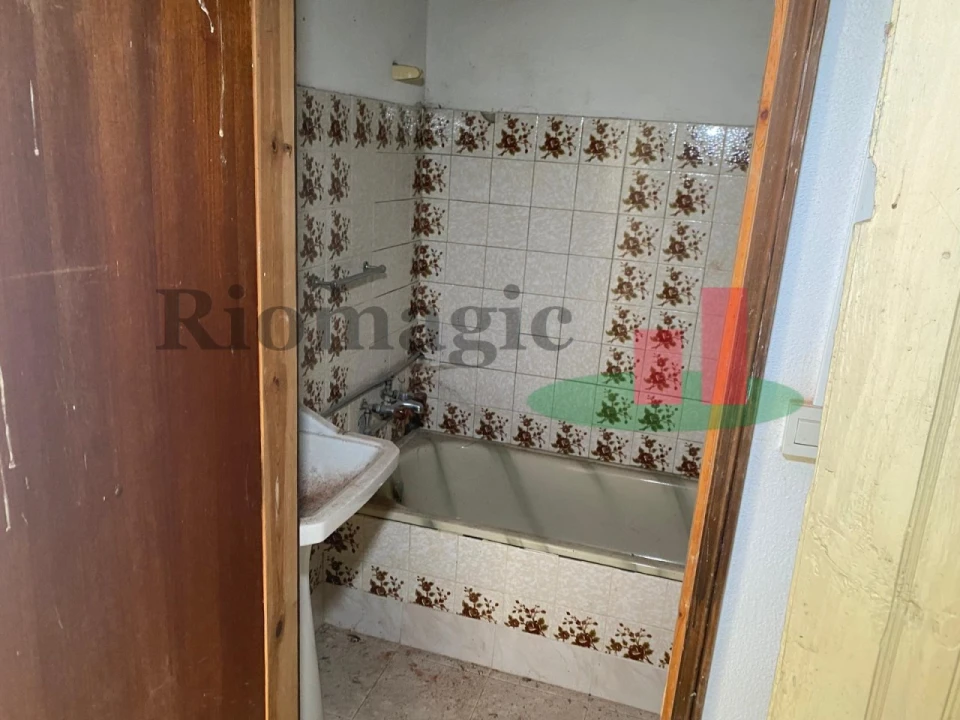 Moradia T2 para Venda em Alcanede Foto 27