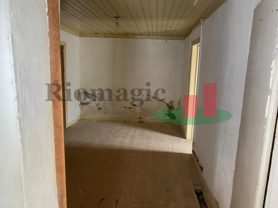 Moradia T2 para Venda em Alcanede Foto 33